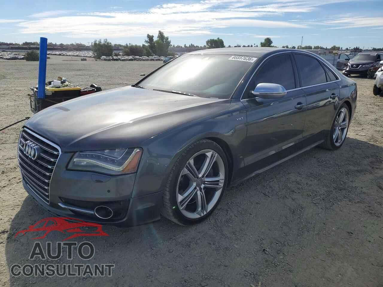 AUDI S8 2013 - WAUD2AFD3DN015495
