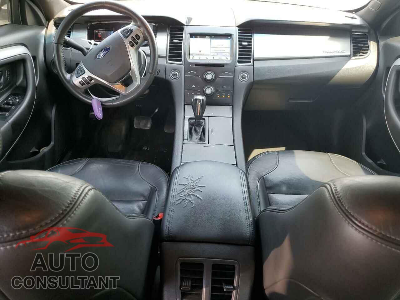 FORD TAURUS 2017 - 1FAHP2E85HG117834