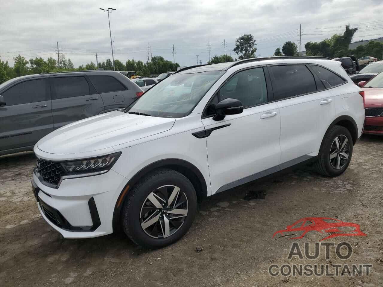 KIA SORENTO 2023 - 5XYRH4LF2PG186278