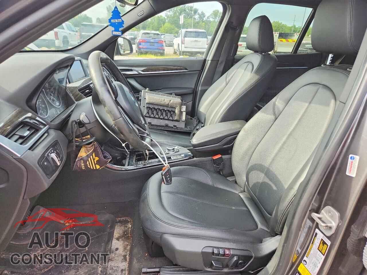 BMW X1 2016 - WBXHT3C3XG5E47908