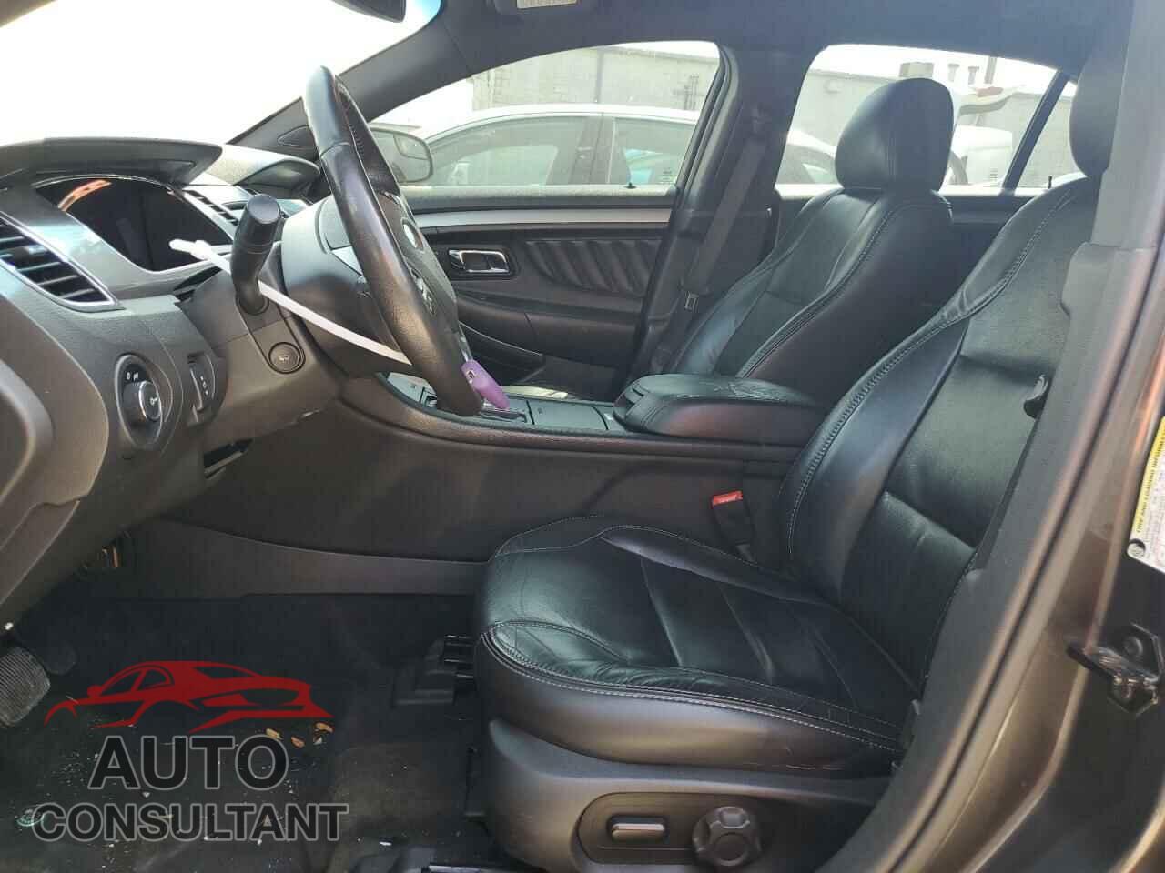 FORD TAURUS 2017 - 1FAHP2E85HG117834
