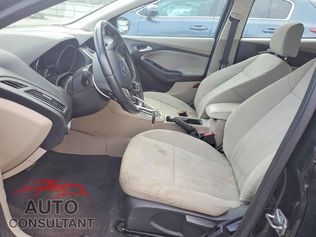FORD FOCUS 2015 - 1FADP3F23FL356298