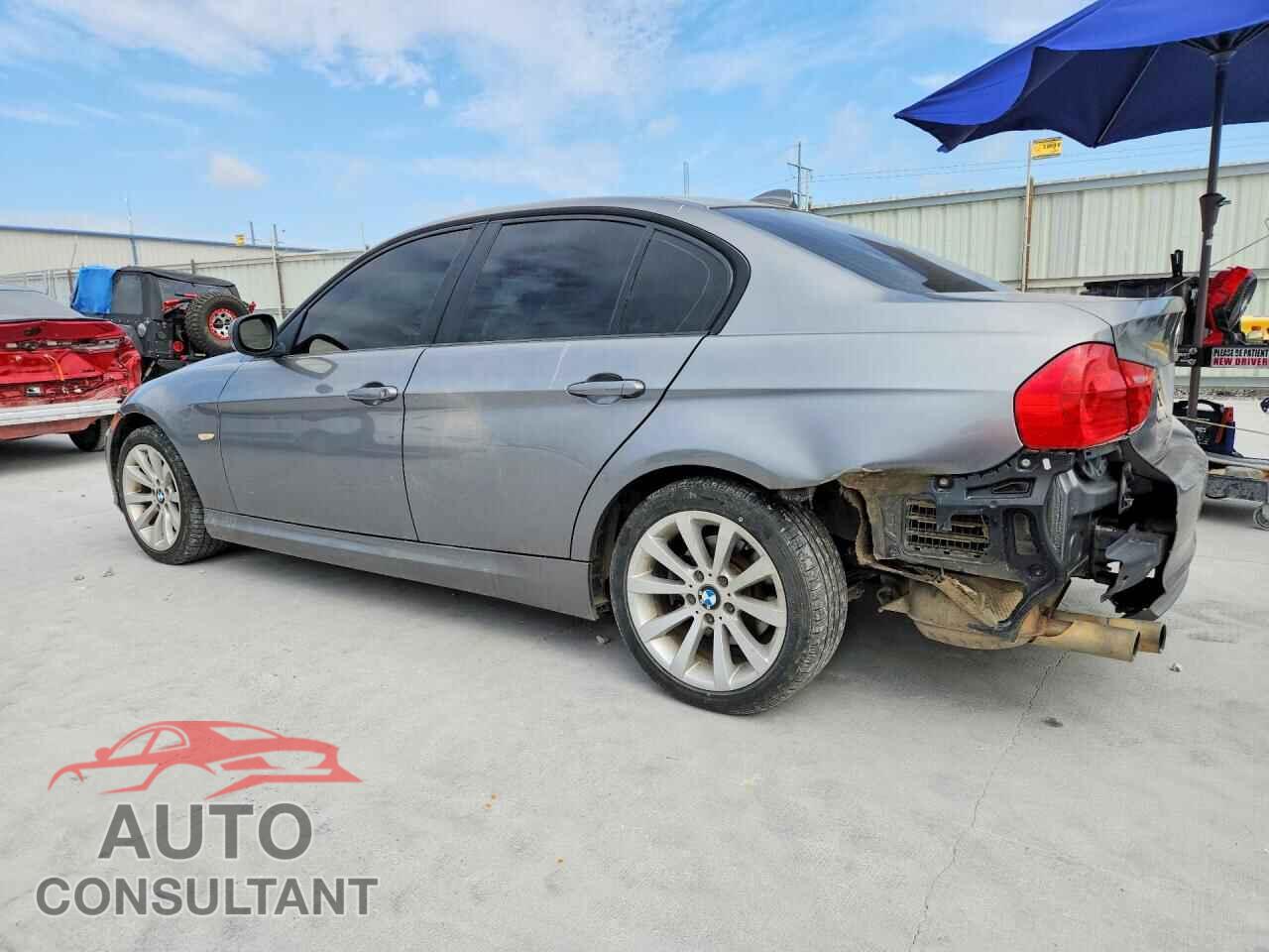 BMW 3 SERIES 2011 - WBAPH7C5XBE851393