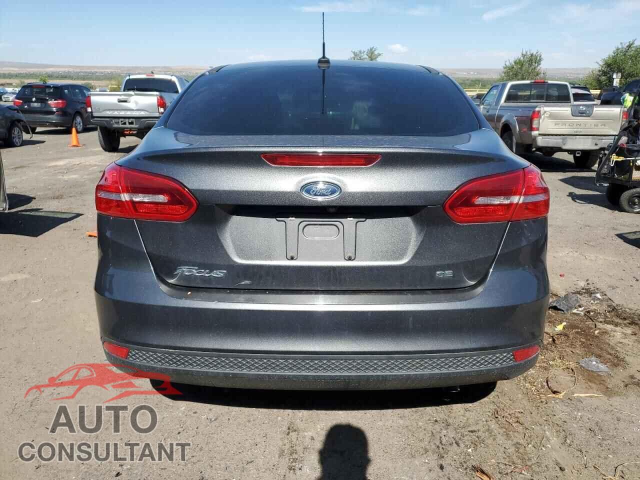 FORD FOCUS 2017 - 1FADP3F24HL295885