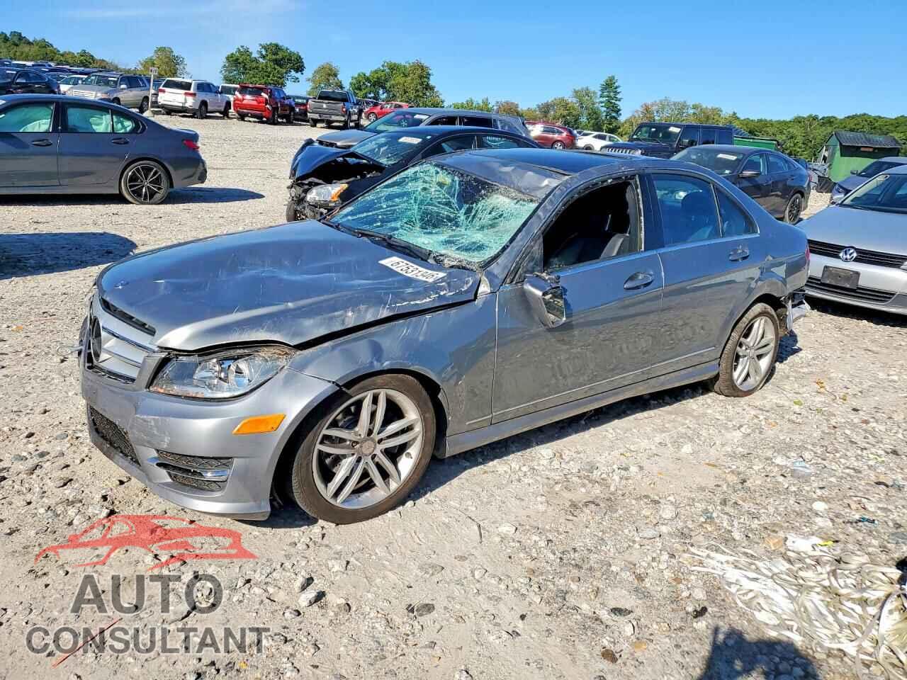 MERCEDES-BENZ C-CLASS 2012 - WDDGF8BB2CF863609