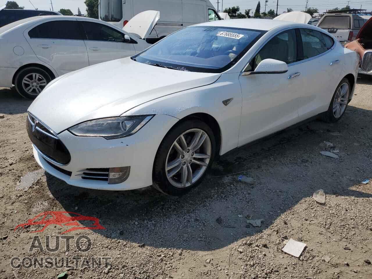 TESLA MODEL S 2013 - 5YJSA1CN2DFP08891