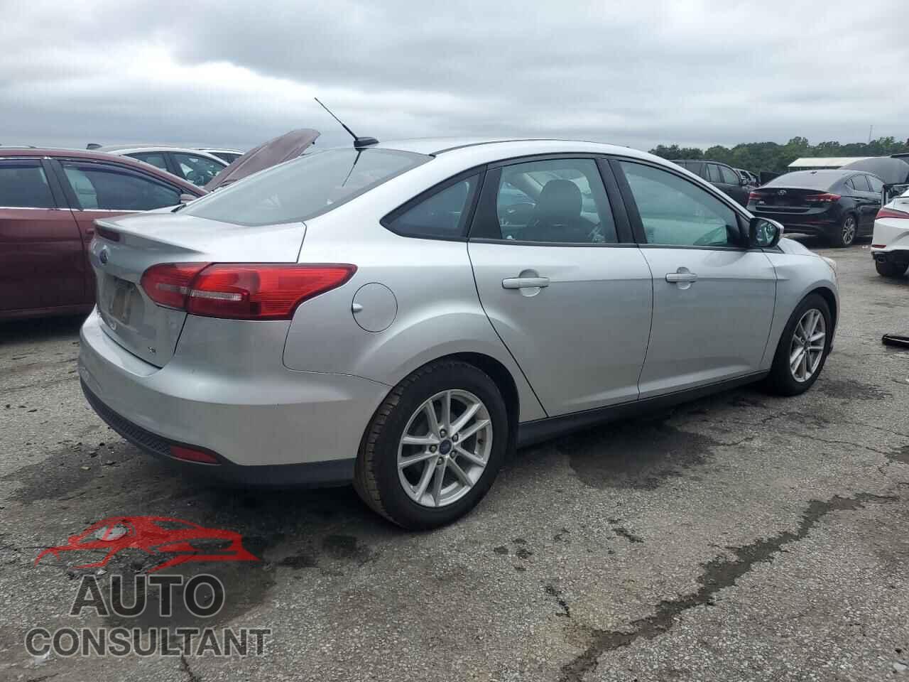 FORD FOCUS 2017 - 1FADP3F23HL286370
