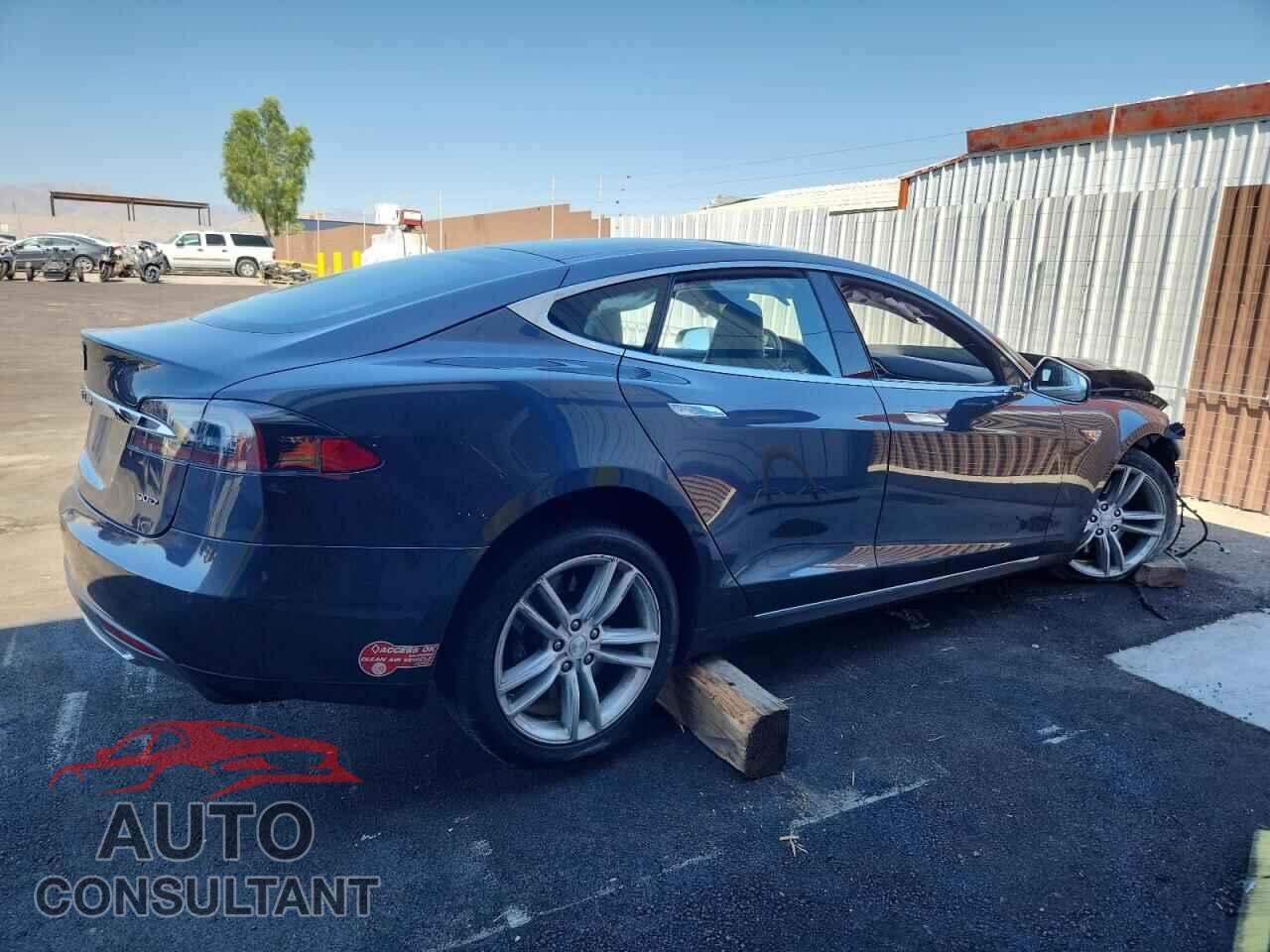 TESLA MODEL S 2015 - 5YJSA1E24FF116267