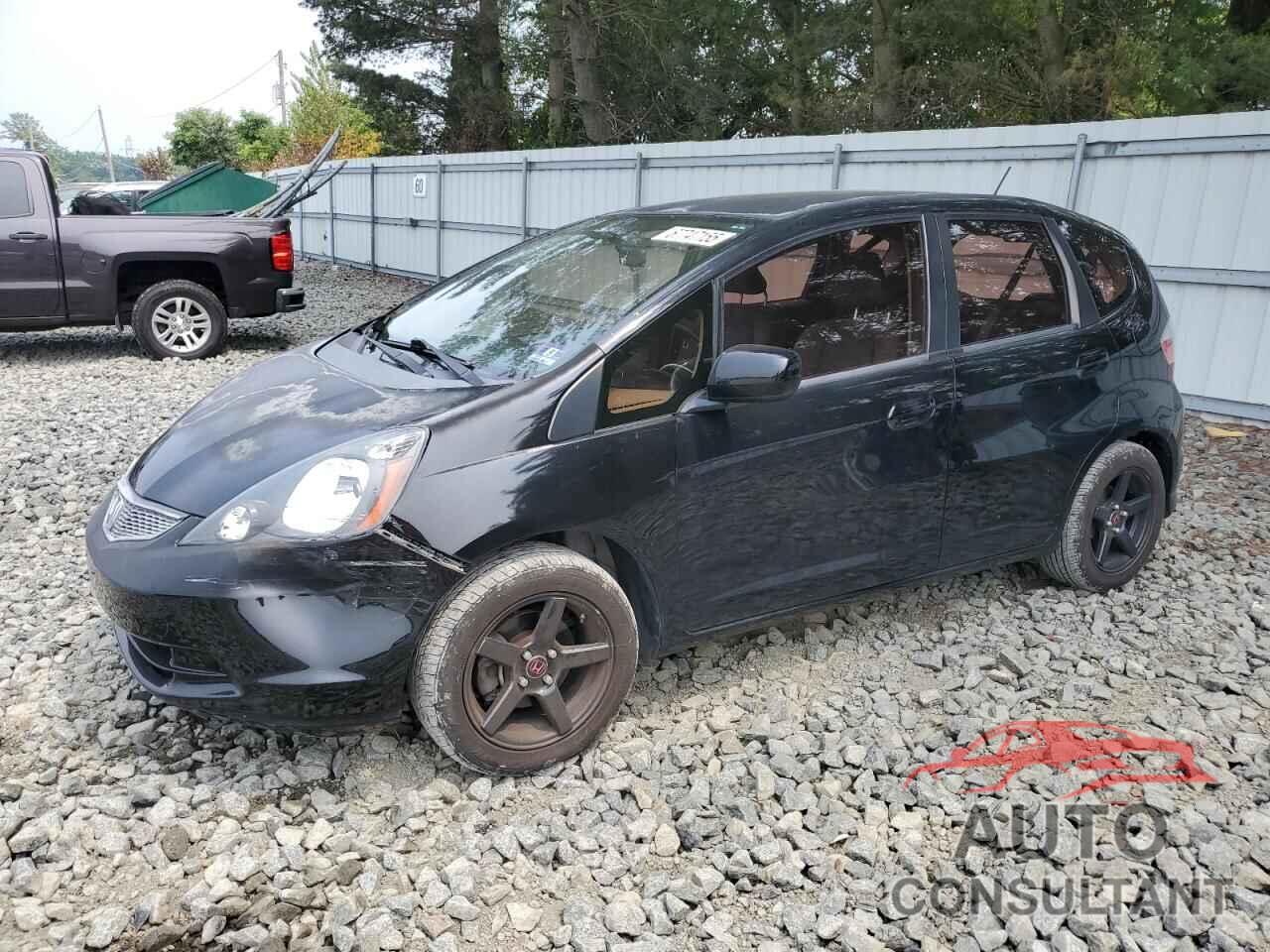 HONDA FIT 2013 - JHMGE8H35DC006683