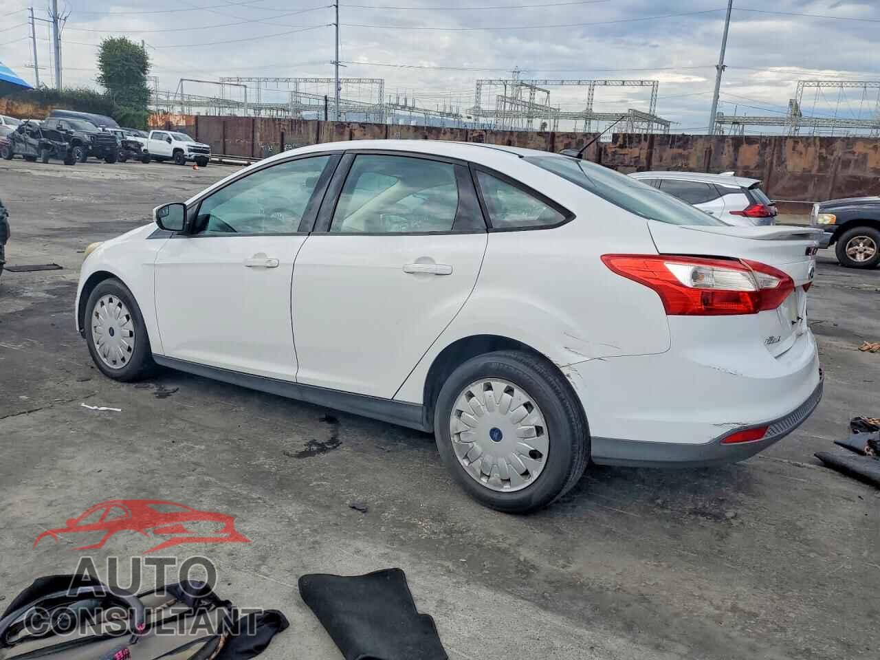 FORD FOCUS 2013 - 1FADP3F20DL363092