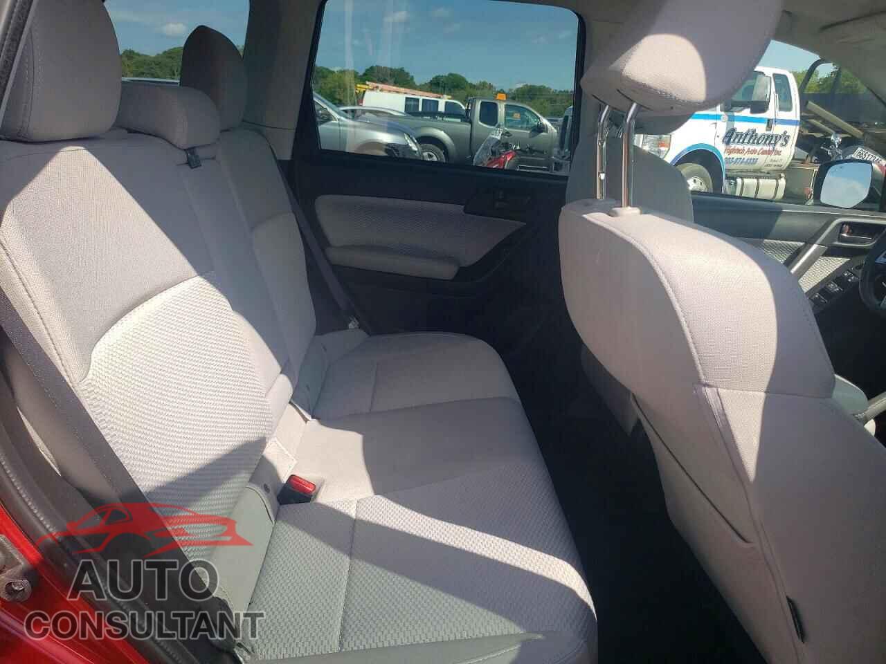 SUBARU FORESTER 2018 - JF2SJAGC8JH426115