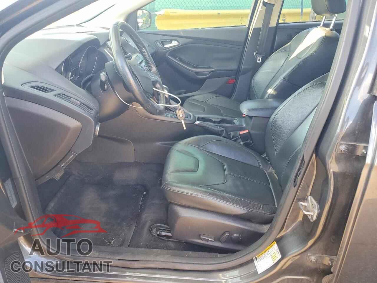 FORD FOCUS 2016 - 1FADP3F27GL226719