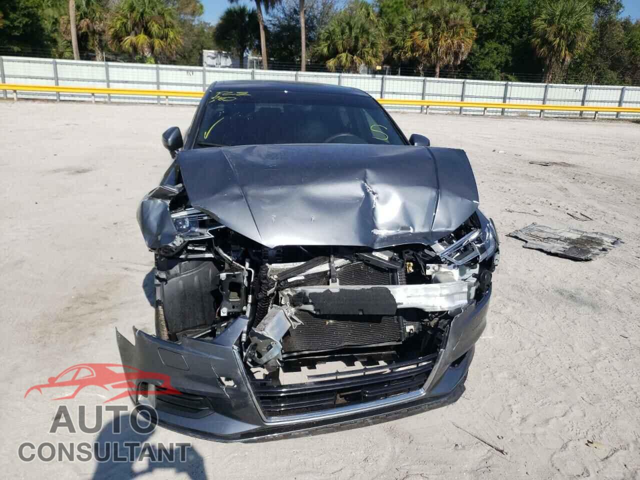 AUDI A3 2018 - WAUAUGFF9J1016994