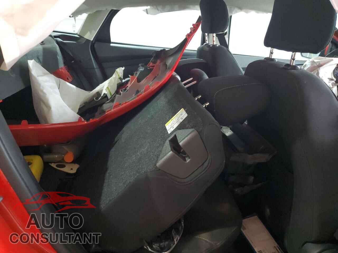 FORD FOCUS 2016 - 1FADP3F29GL236152