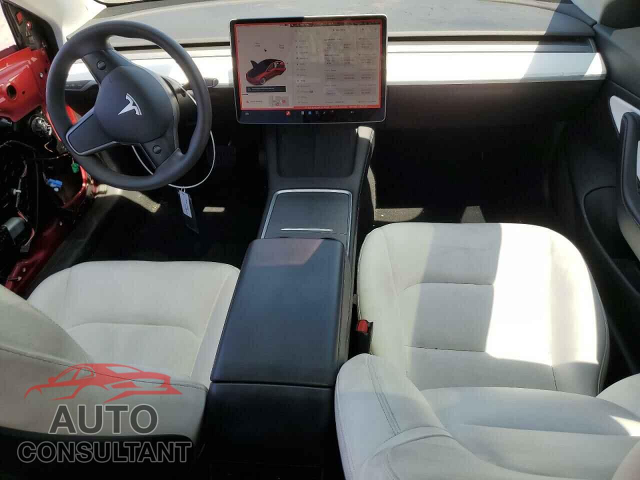 TESLA MODEL 3 2021 - 5YJ3E1EA8MF877526