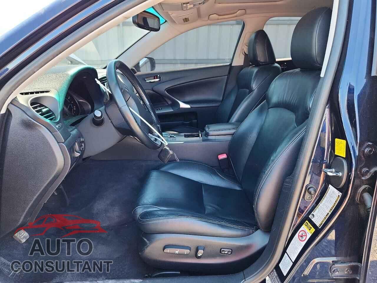 LEXUS IS 2010 - JTHCF5C24A5042292