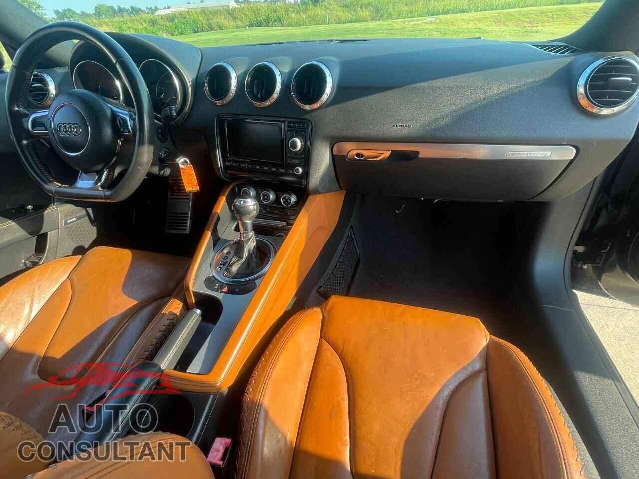 AUDI TT 2014 - TRUBFAFK6E1000761