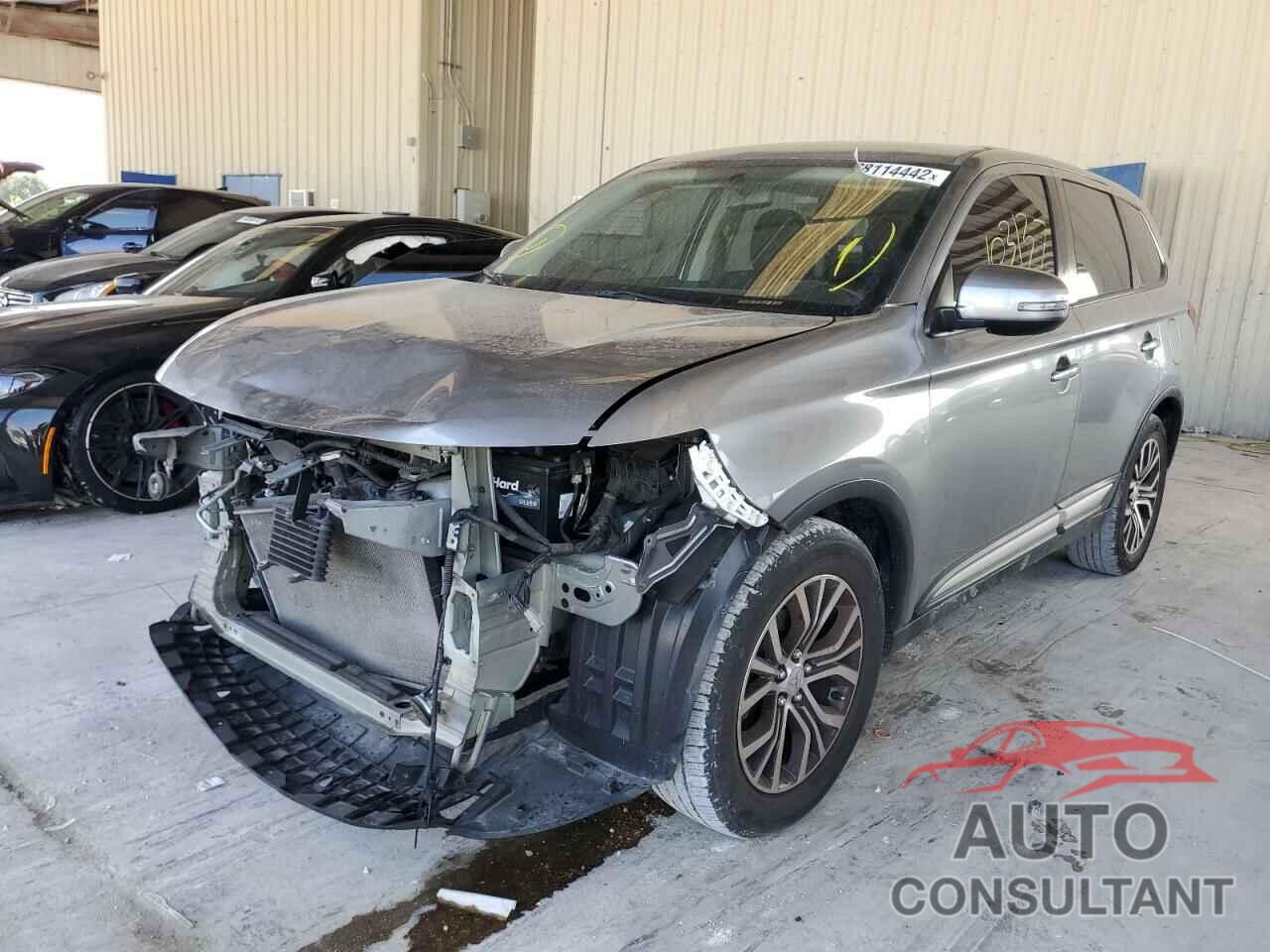 MITSUBISHI OUTLANDER 2018 - JA4AD3A39JZ000489