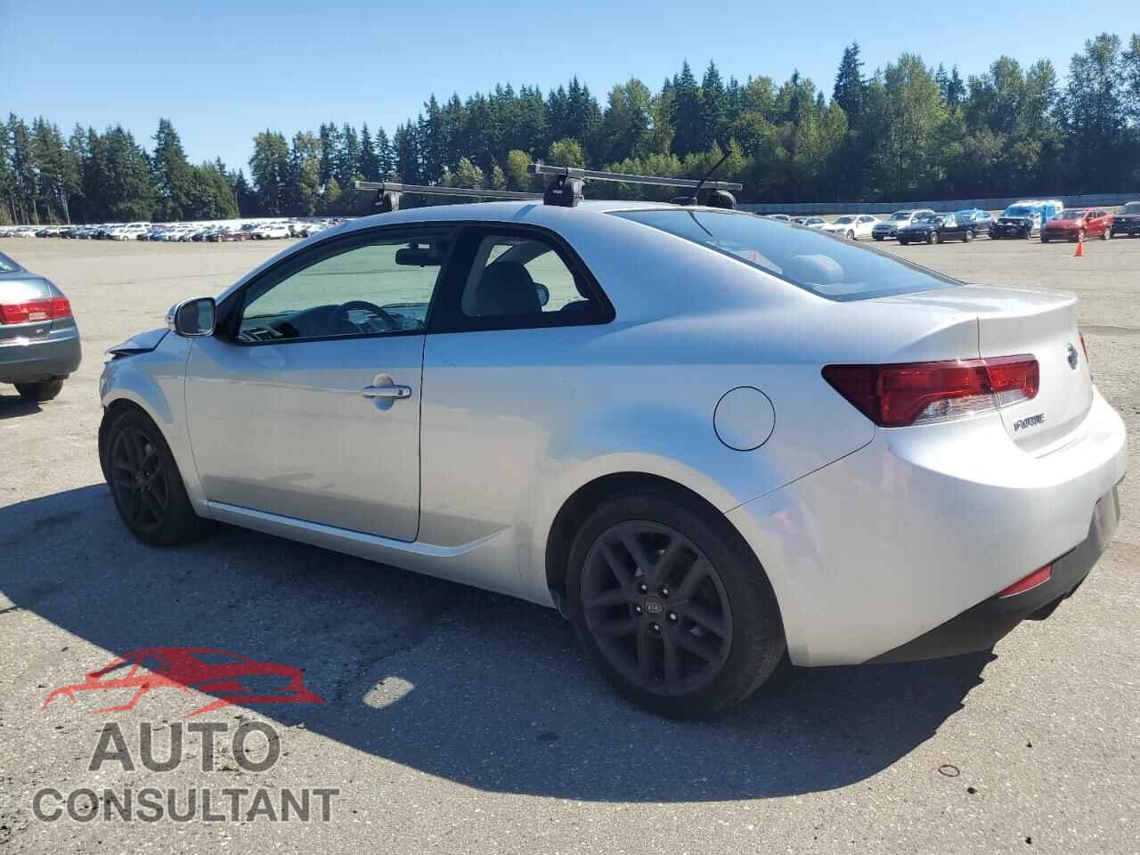 KIA FORTE 2010 - KNAFW6A39A5272875