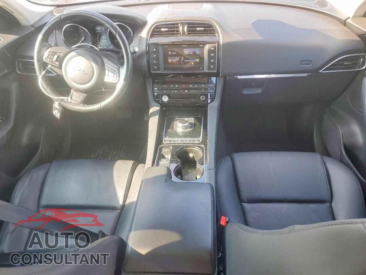 JAGUAR F-PACE 2017 - SADCJ2BV9HA070752