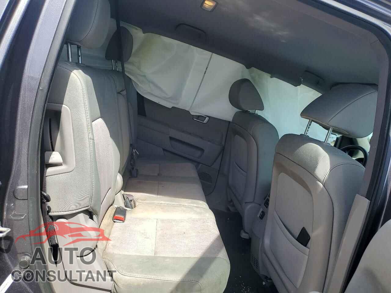 HONDA PILOT 2014 - 5FNYF4H48EB053621
