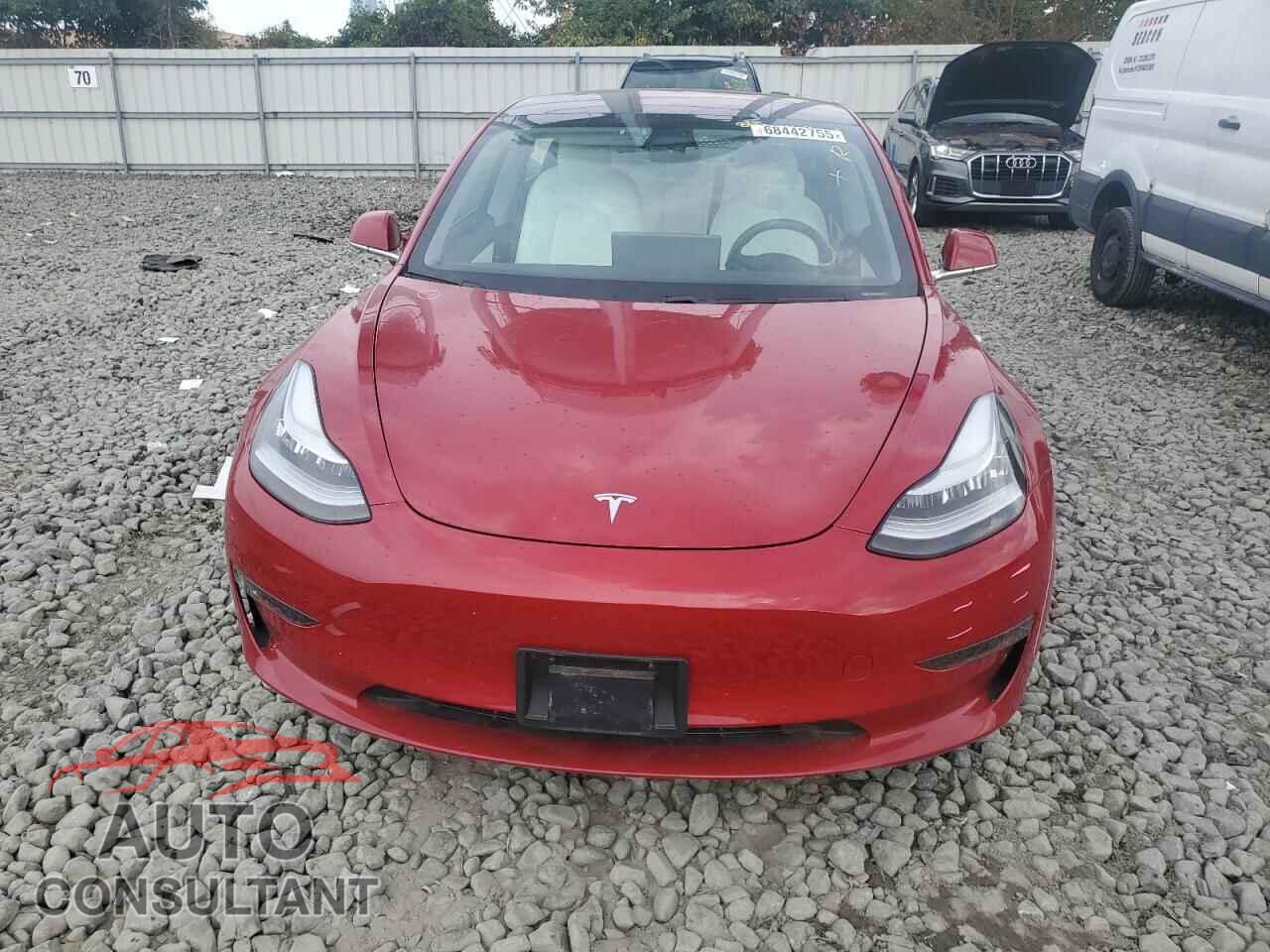 TESLA MODEL 3 2018 - 5YJ3E1EB3JF055513