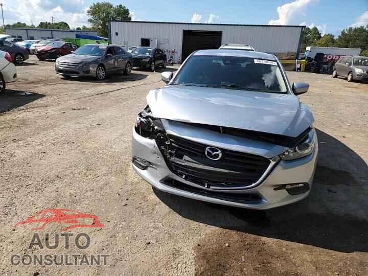 MAZDA 3 2018 - 3MZBN1U71JM258661