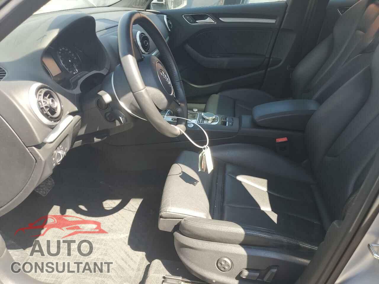 AUDI A3 2016 - WAUTPBFF0GA050401