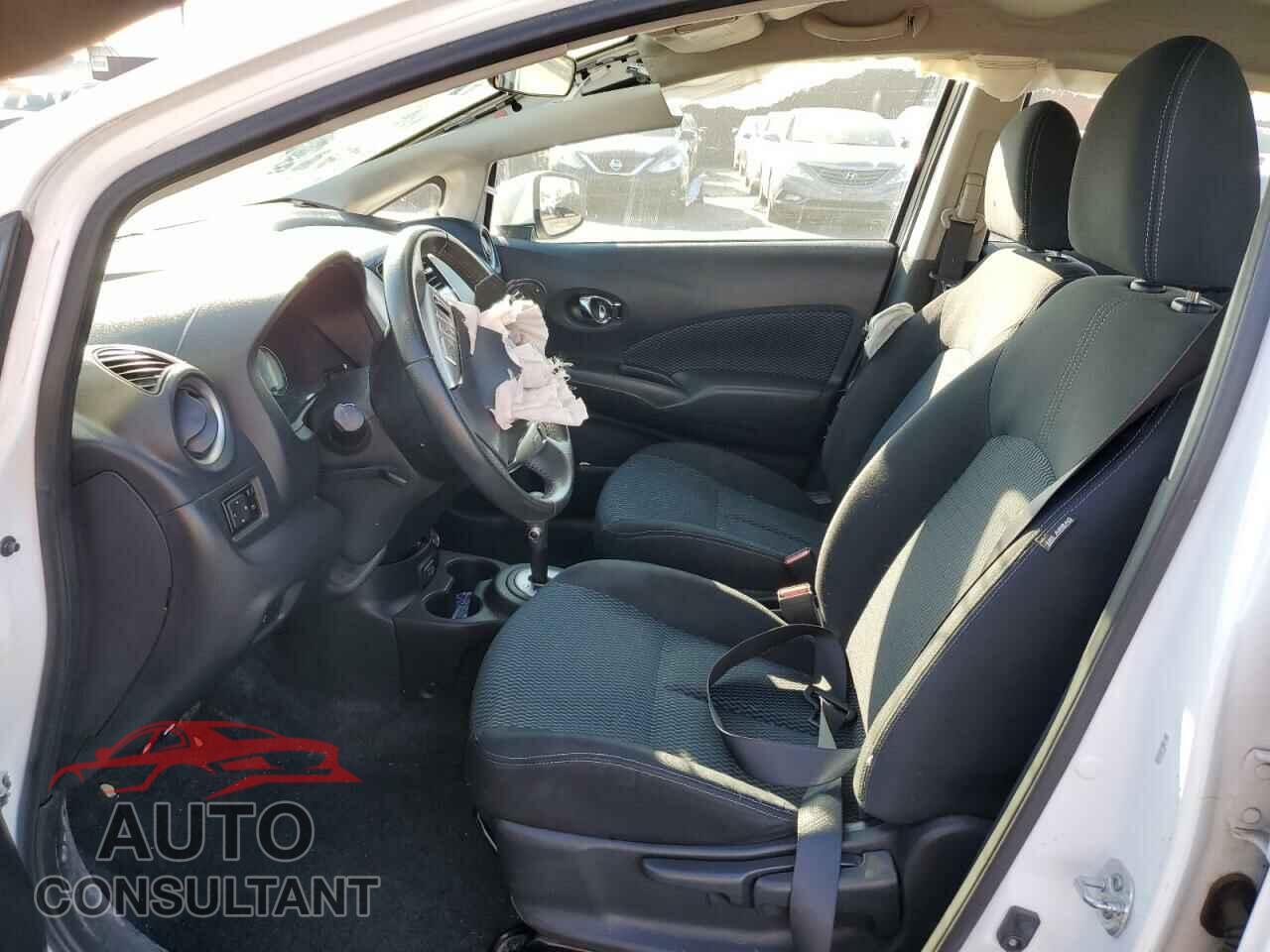 NISSAN VERSA 2018 - 3N1CE2CP9JL366372