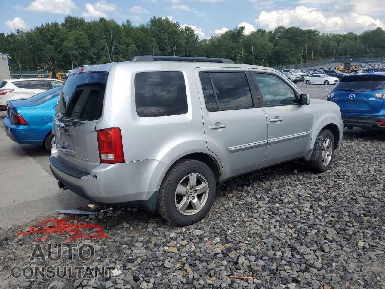 HONDA PILOT 2010 - 5FNYF4H56AB019860