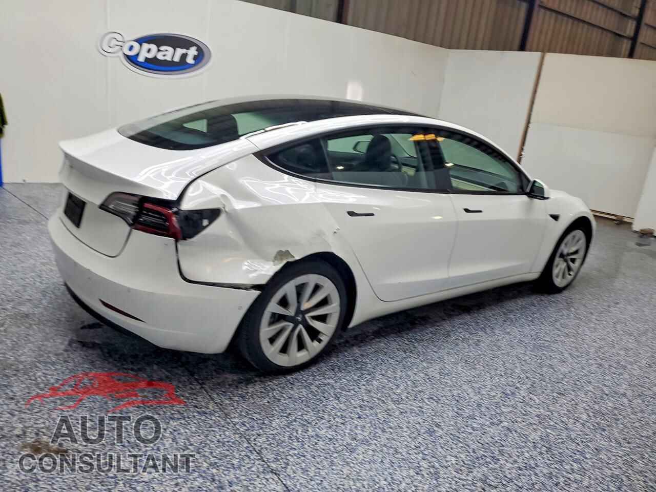 TESLA MODEL 3 2022 - 5YJ3E1EA2NF371126
