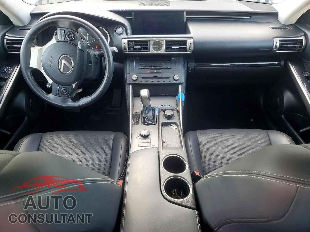 LEXUS IS 2016 - JTHBA1D29G5037857