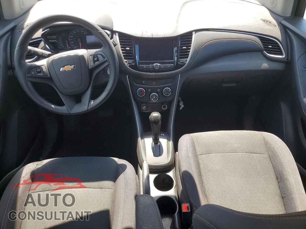 CHEVROLET TRAX 2020 - 3GNCJNSB8LL158672