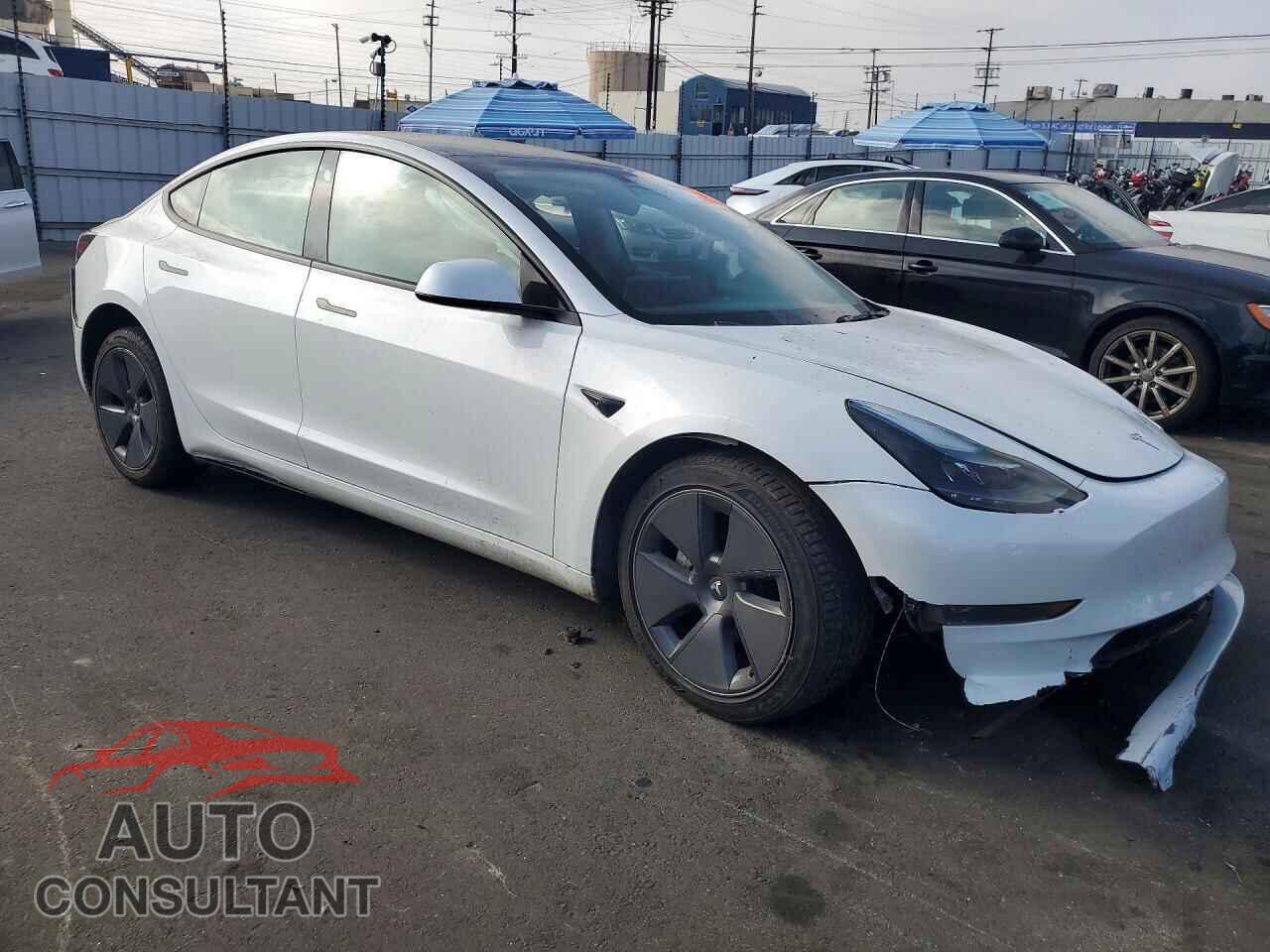 TESLA MODEL 3 2023 - 5YJ3E1EA8PF686399