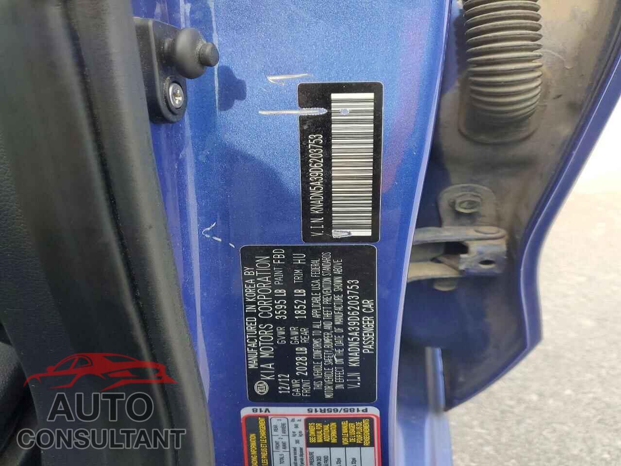 KIA RIO 2013 - KNADN5A39D6203753