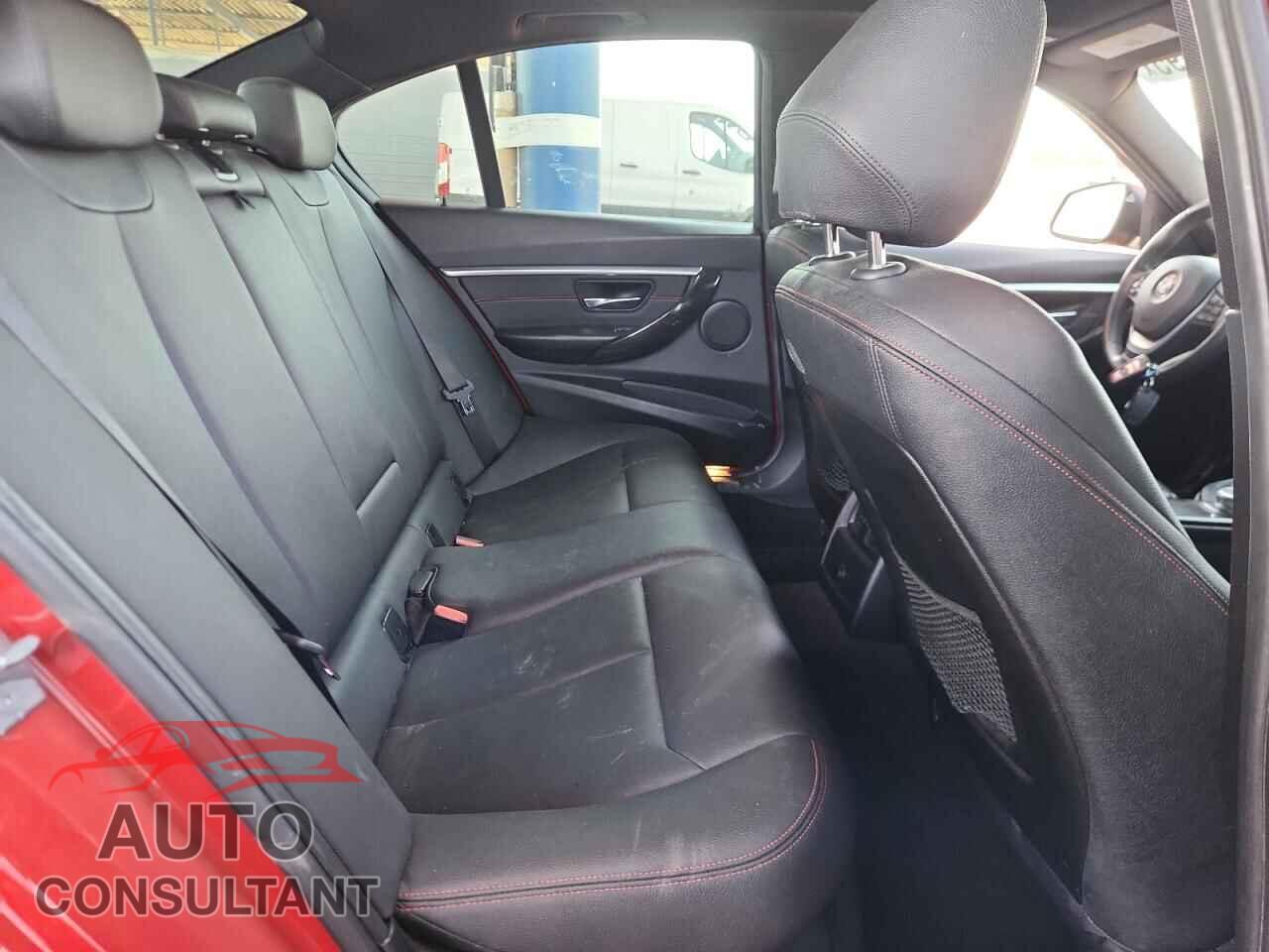 BMW 3 SERIES 2018 - WBA8B9C5XJEE81114