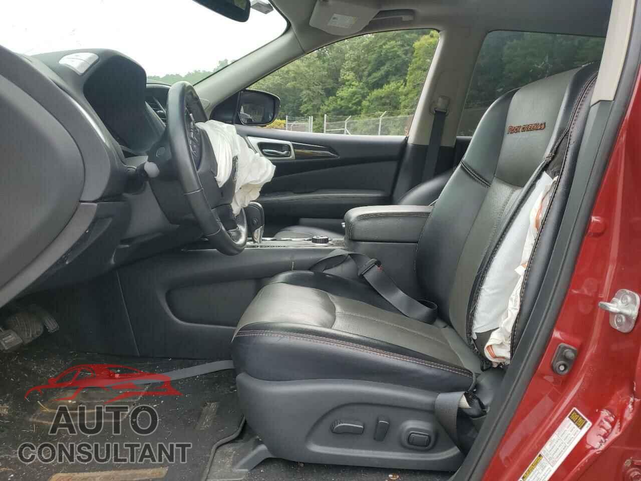 NISSAN PATHFINDER 2019 - 5N1DR2MM4KC627989