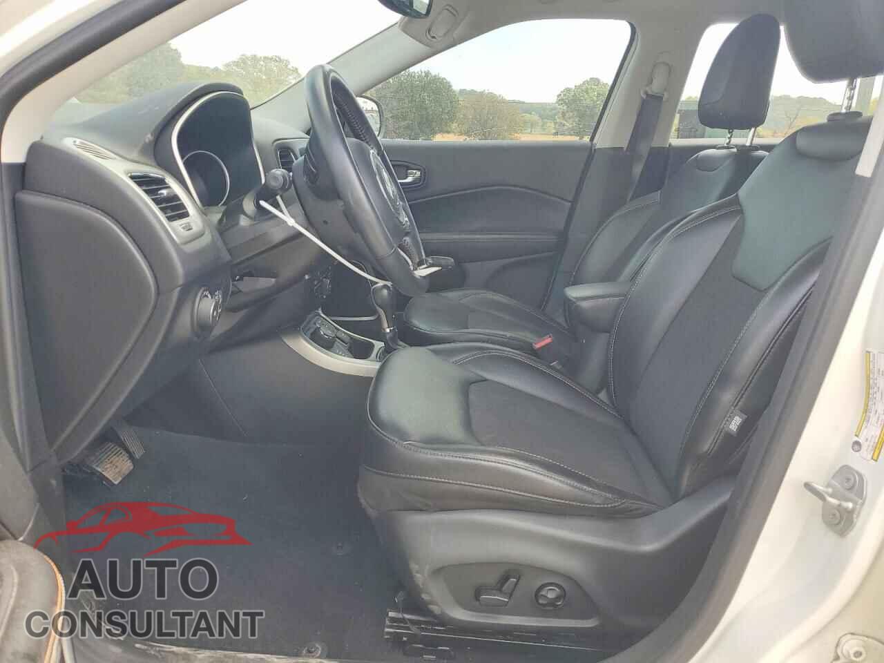 JEEP COMPASS 2019 - 3C4NJDBB3KT812844