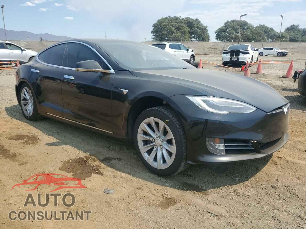 TESLA MODEL S 2017 - 5YJSA1E23HF224348