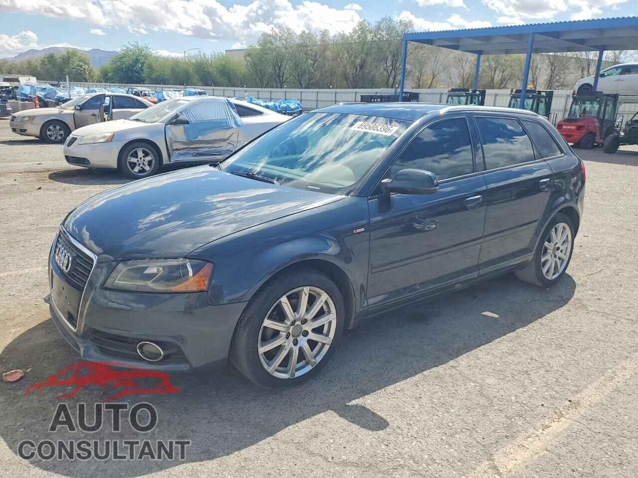 AUDI A3 2013 - WAUKJAFM4DA003728