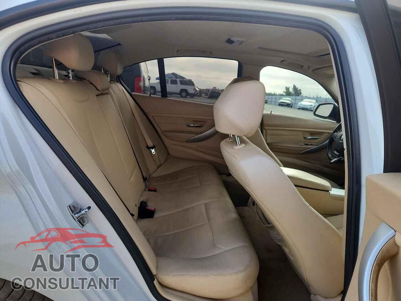 BMW 3 SERIES 2012 - WBA3A5G5XCNN65739