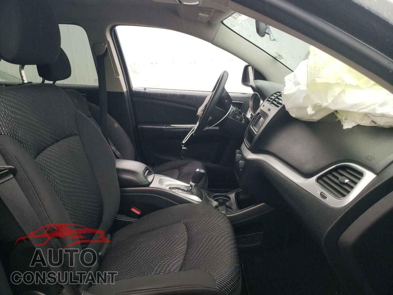 DODGE JOURNEY 2017 - 3C4PDCBG5HT519073