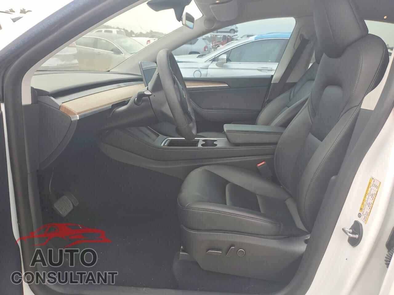 TESLA MODEL Y 2023 - 7SAYGDEE4PA117540