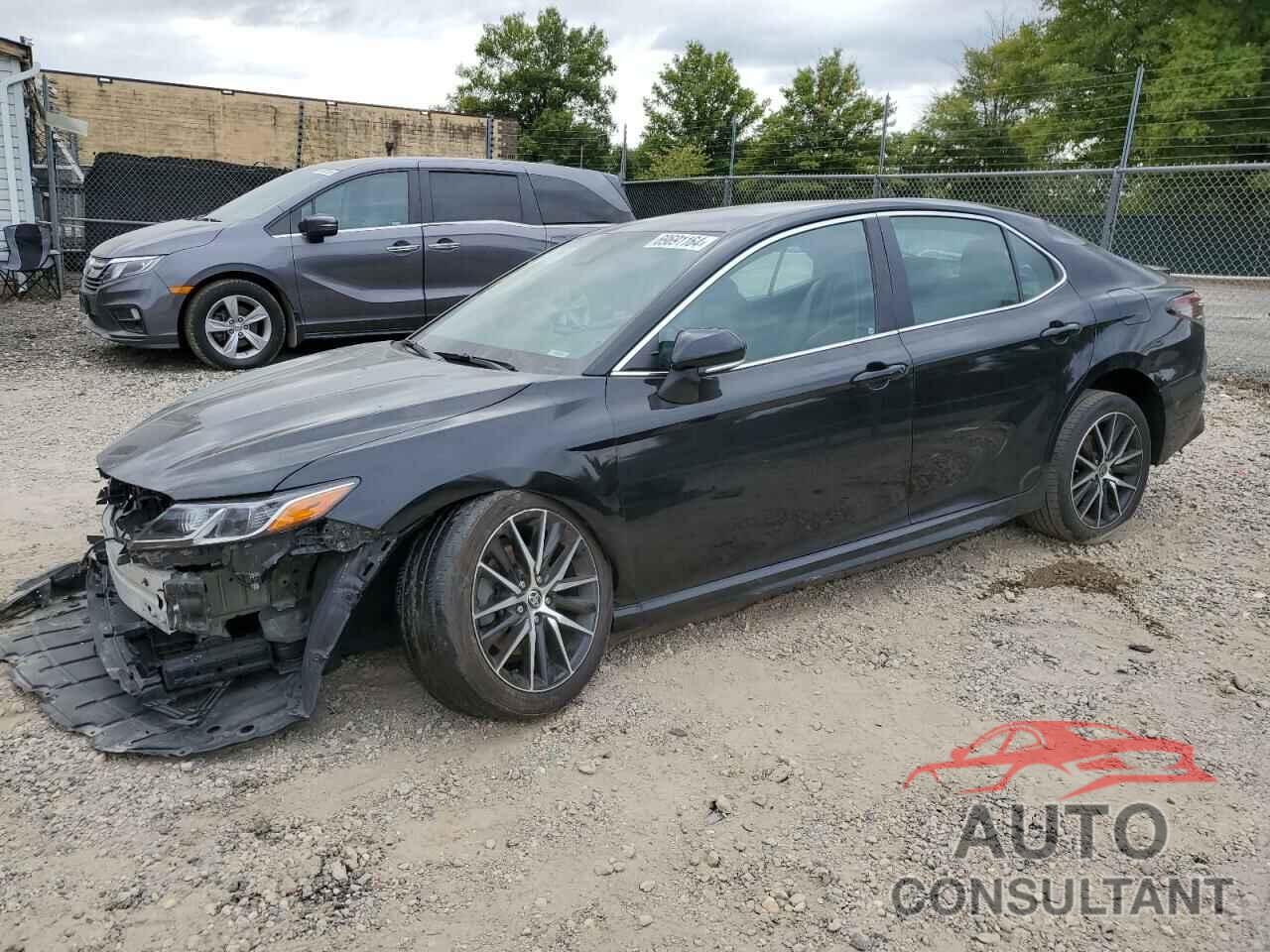 TOYOTA CAMRY 2022 - 4T1G11AKXNU067993