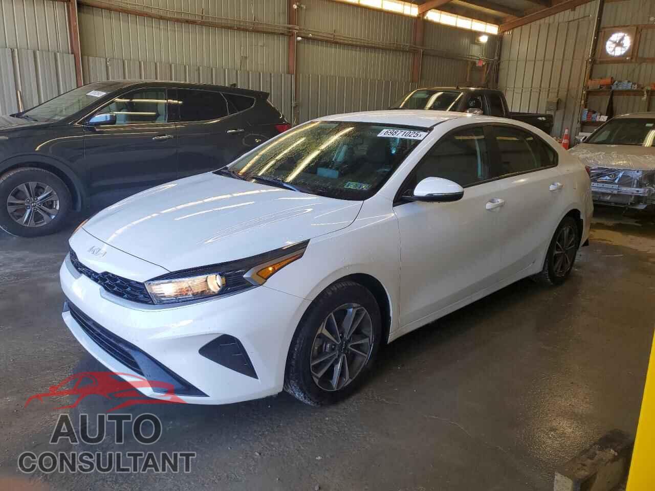 KIA FORTE 2023 - 3KPF24AD8PE613448