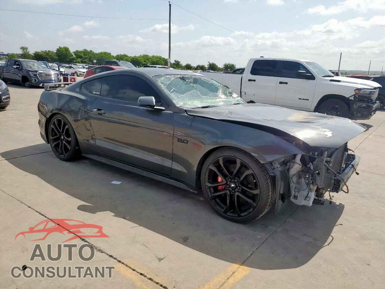 FORD MUSTANG 2018 - 1FA6P8CF2J5126651