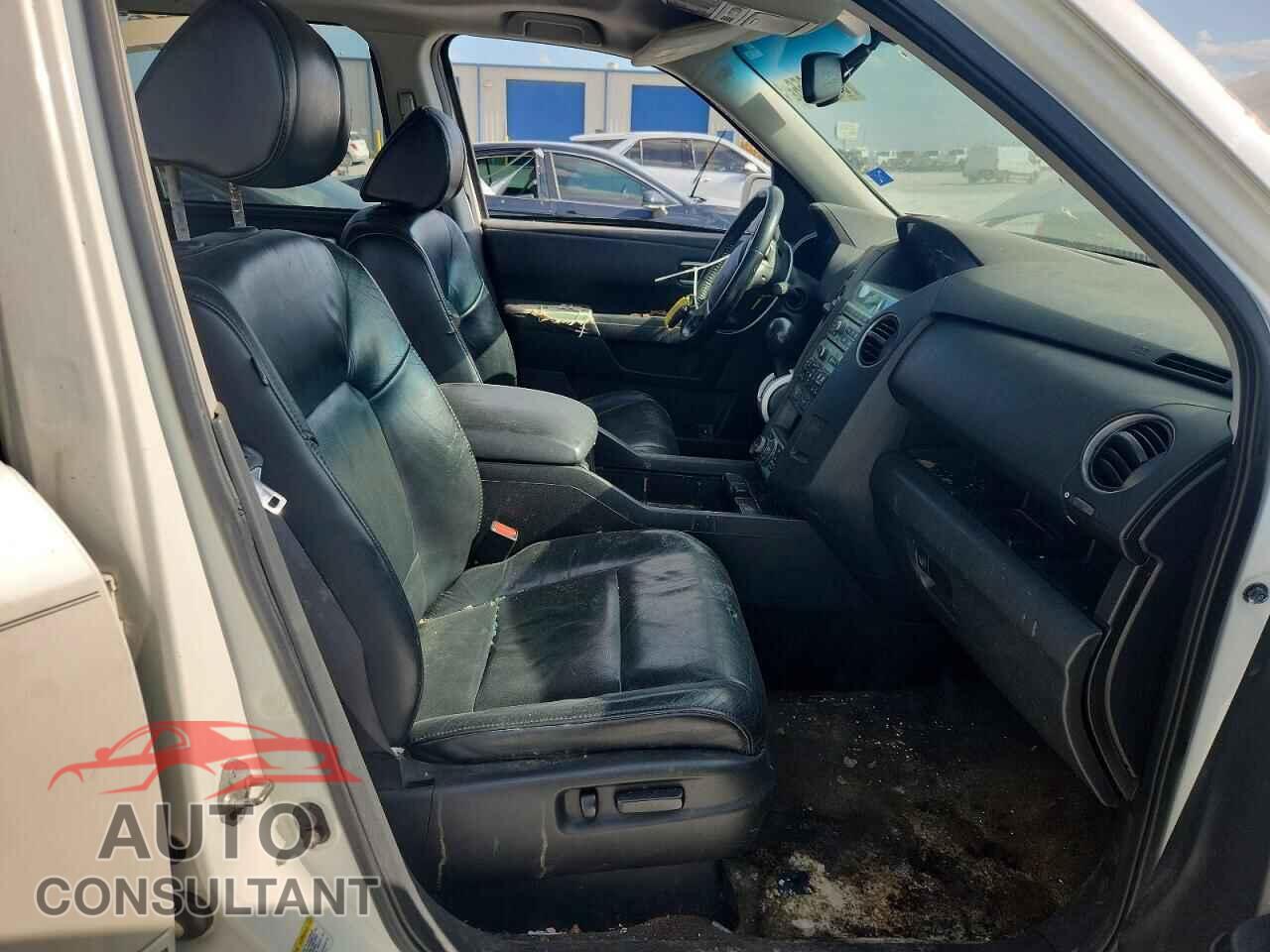HONDA PILOT 2011 - 5FNYF3H97BB029926