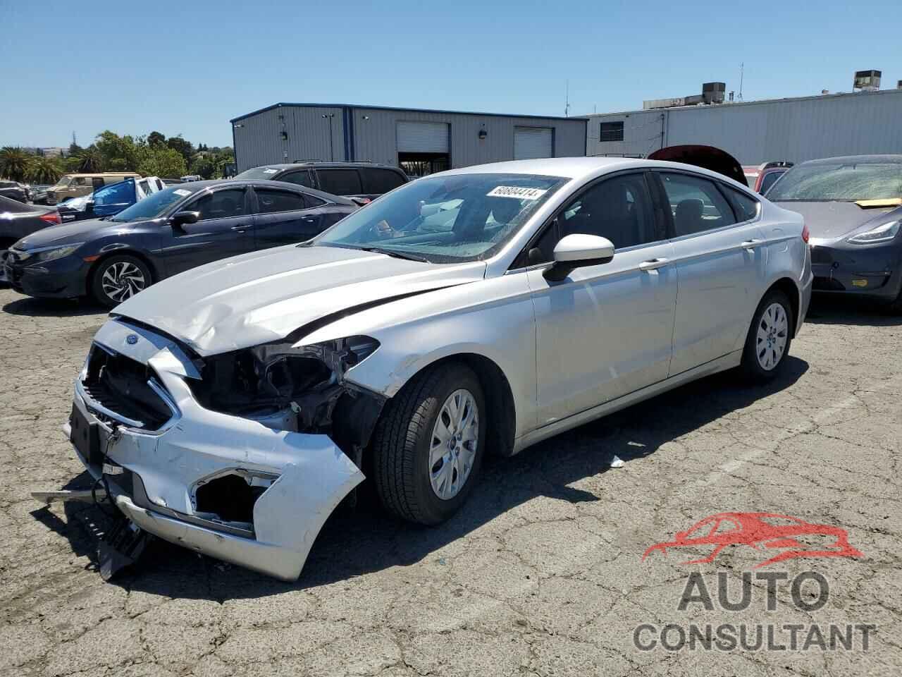 FORD FUSION 2019 - 3FA6P0G76KR108995