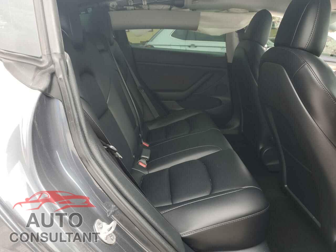 TESLA MODEL 3 2021 - 5YJ3E1EC0MF045177