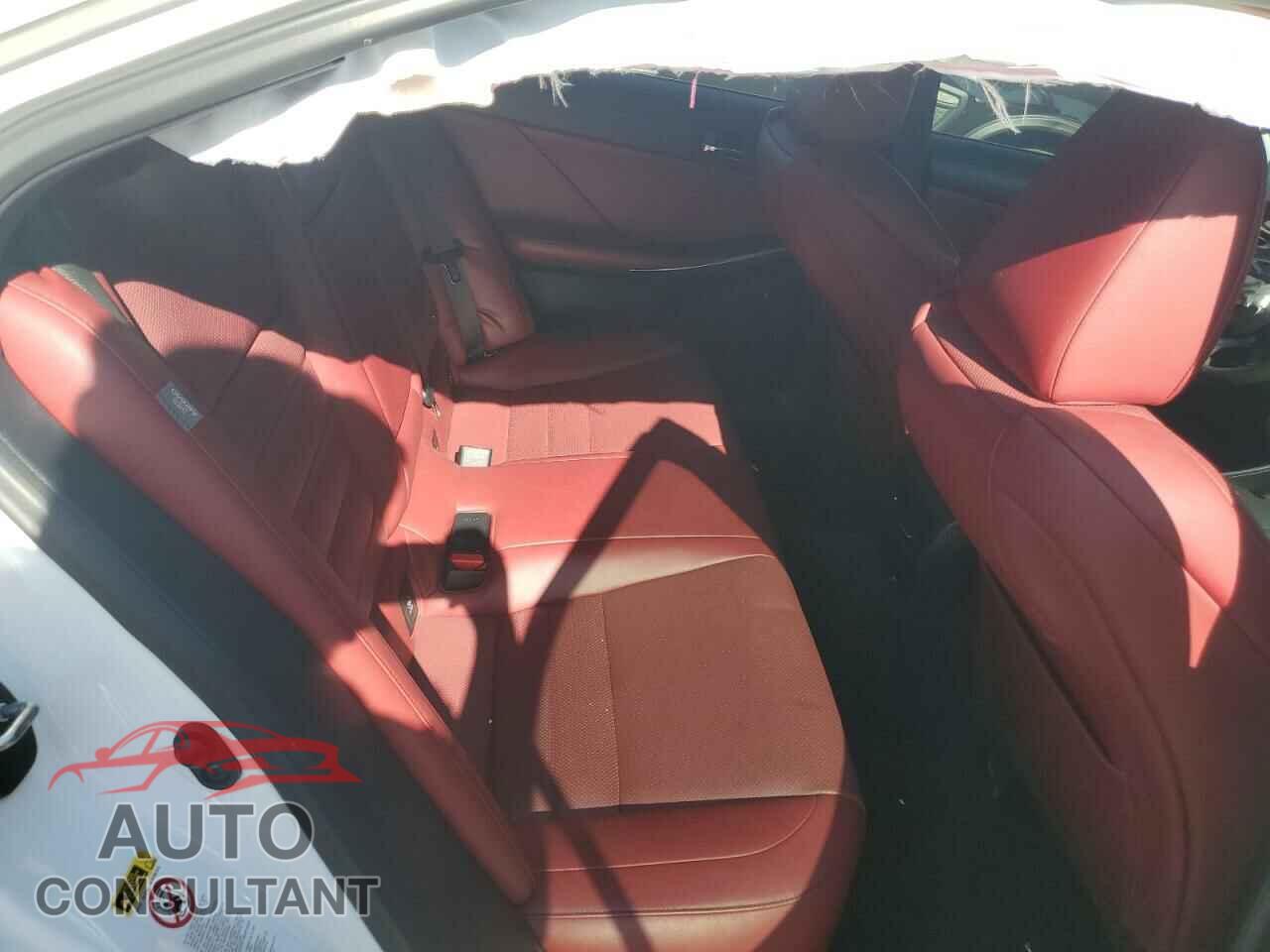 LEXUS IS 2014 - JTHBF1D29E5034536